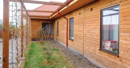 Okos is, és szalma is. Mi az?